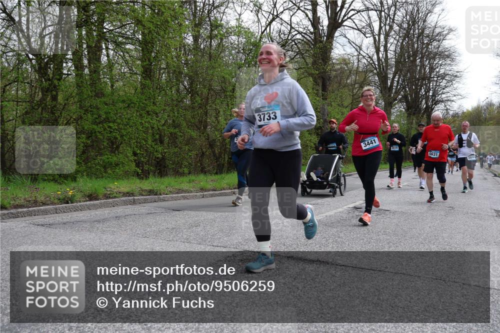 12.04.2026 - 45. Internationalen Wilhelmsburger Insellauf Yannick Fuchs http://msf.ph/oto/9506259 12.04.2026 13:00:04 Laufen 3733, 3441, 2519, 5631, 4916 meine-sportfotos.de