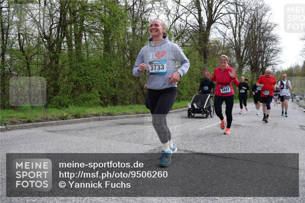 12.04.2026 - 45. Internationalen Wilhelmsburger Insellauf Yannick Fuchs http://msf.ph/oto/9506260 12.04.2026 13:00:04 Laufen 3733, 3441, 2519, 3932, 5631 meine-sportfotos.de