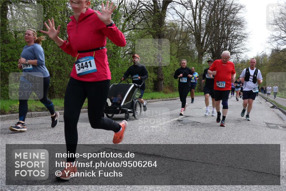 12.04.2026 - 45. Internationalen Wilhelmsburger Insellauf Yannick Fuchs http://msf.ph/oto/9506264 12.04.2026 13:00:05 Laufen 3791, 3441, 2519, 4328, 5631, 4916 meine-sportfotos.de