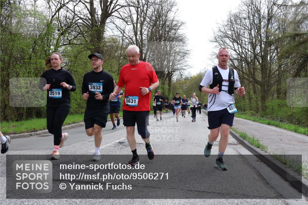 12.04.2026 - 45. Internationalen Wilhelmsburger Insellauf Yannick Fuchs http://msf.ph/oto/9506271 12.04.2026 13:00:06 Laufen 2519, 3932, 328, 5631, 4771, 4916 meine-sportfotos.de