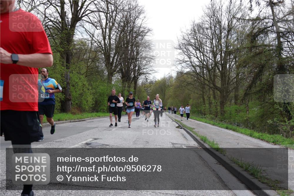12.04.2026 - 45. Internationalen Wilhelmsburger Insellauf Yannick Fuchs http://msf.ph/oto/9506278 12.04.2026 13:00:08 Laufen 4328, 5282, 4930, 4771 meine-sportfotos.de