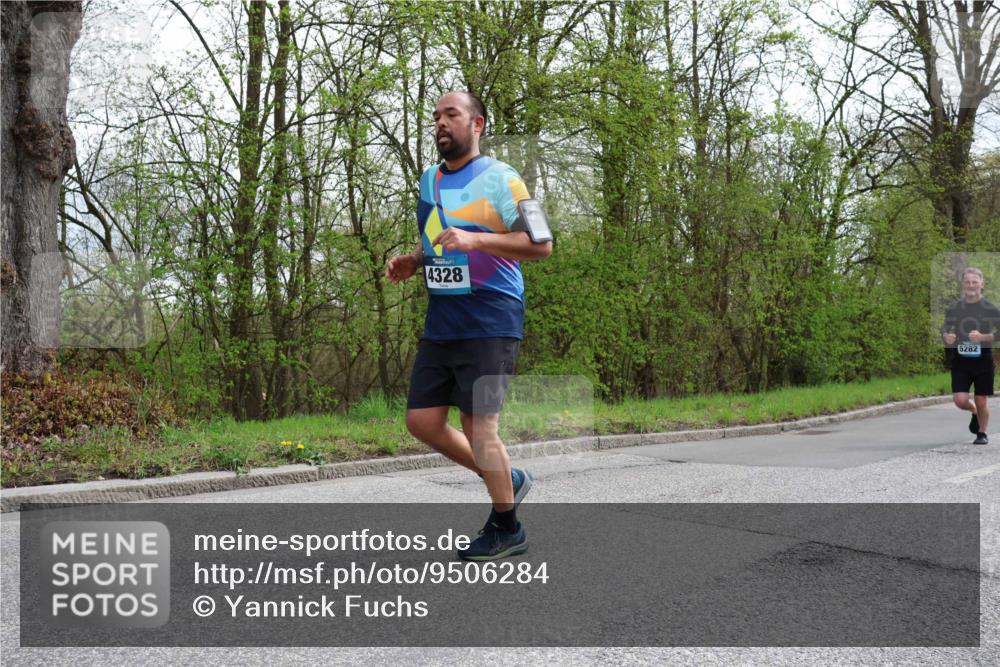 12.04.2026 - 45. Internationalen Wilhelmsburger Insellauf Yannick Fuchs http://msf.ph/oto/9506284 12.04.2026 13:00:10 Laufen 4328, 5282 meine-sportfotos.de
