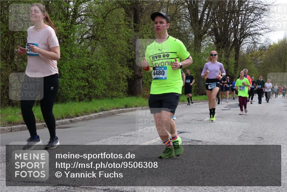 12.04.2026 - 45. Internationalen Wilhelmsburger Insellauf Yannick Fuchs http://msf.ph/oto/9506308 12.04.2026 13:00:14 Laufen 25, 09, 4480, 5402, 4810, 5190 meine-sportfotos.de
