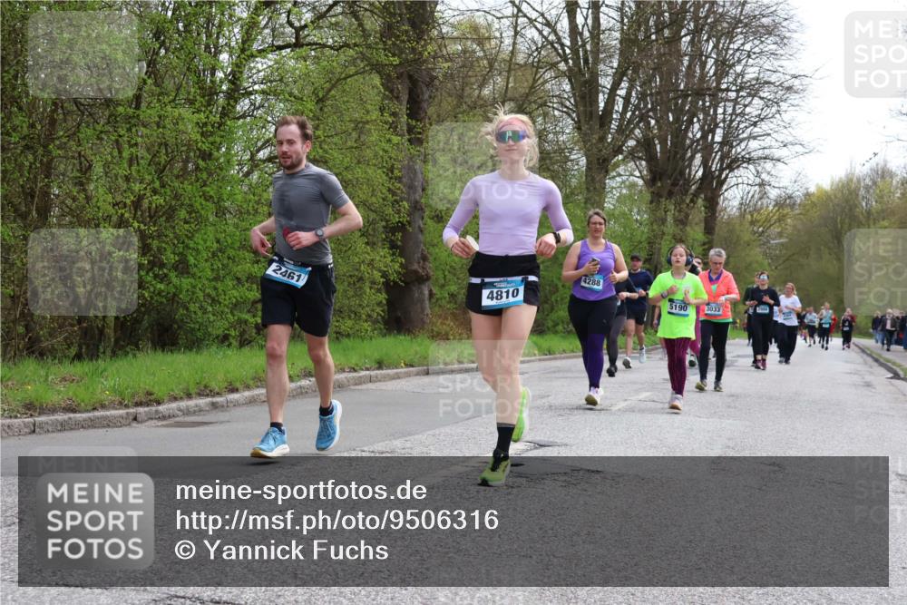12.04.2026 - 45. Internationalen Wilhelmsburger Insellauf Yannick Fuchs http://msf.ph/oto/9506316 12.04.2026 13:00:16 Laufen 2461, 4810, 4288, 5190, 3033 meine-sportfotos.de