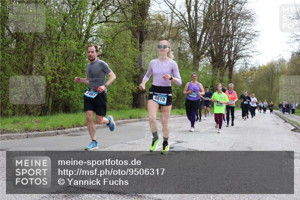 12.04.2026 - 45. Internationalen Wilhelmsburger Insellauf Yannick Fuchs http://msf.ph/oto/9506317 12.04.2026 13:00:16 Laufen 2461, 4810, 4288, 033, 5190 meine-sportfotos.de