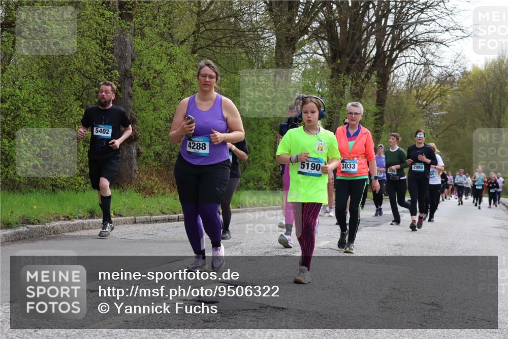 12.04.2026 - 45. Internationalen Wilhelmsburger Insellauf Yannick Fuchs http://msf.ph/oto/9506322 12.04.2026 13:00:17 Laufen 5402, 4288, 5190, 3033, 5586, 2998 meine-sportfotos.de
