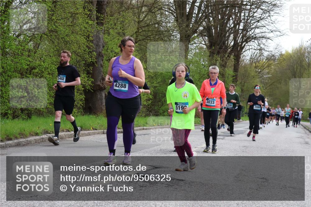 12.04.2026 - 45. Internationalen Wilhelmsburger Insellauf Yannick Fuchs http://msf.ph/oto/9506325 12.04.2026 13:00:18 Laufen 5402, 4288, 519, 3033, 00, 5586, 2998 meine-sportfotos.de