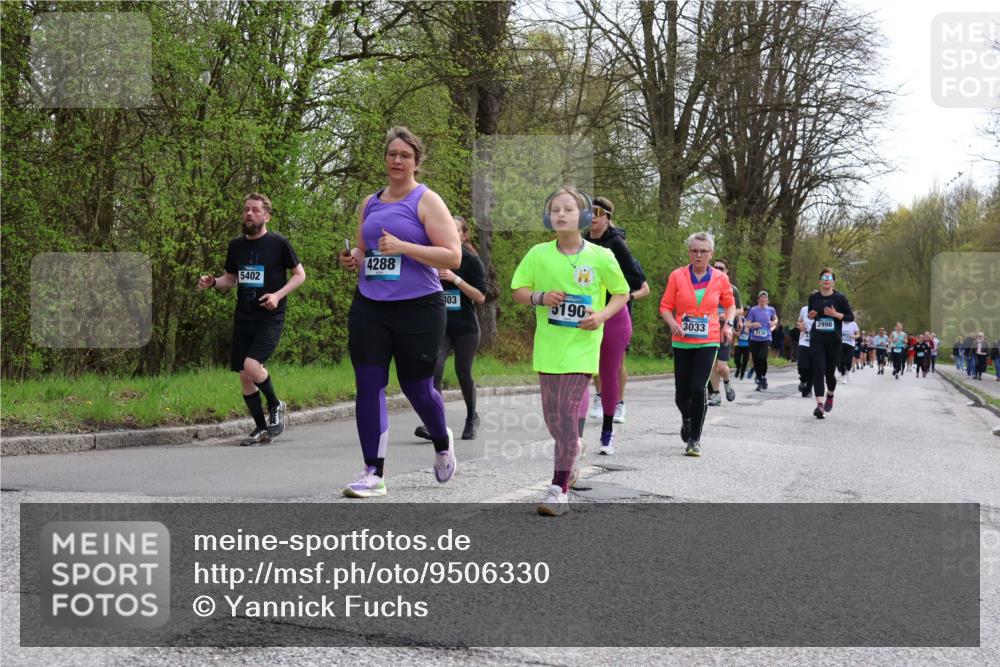 12.04.2026 - 45. Internationalen Wilhelmsburger Insellauf Yannick Fuchs http://msf.ph/oto/9506330 12.04.2026 13:00:19 Laufen 5402, 4288, 103, 190, 2998, 3033, 3133 meine-sportfotos.de