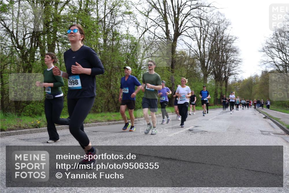 12.04.2026 - 45. Internationalen Wilhelmsburger Insellauf Yannick Fuchs http://msf.ph/oto/9506355 12.04.2026 13:00:24 Laufen 2998, 1550, 3138, 4364 meine-sportfotos.de