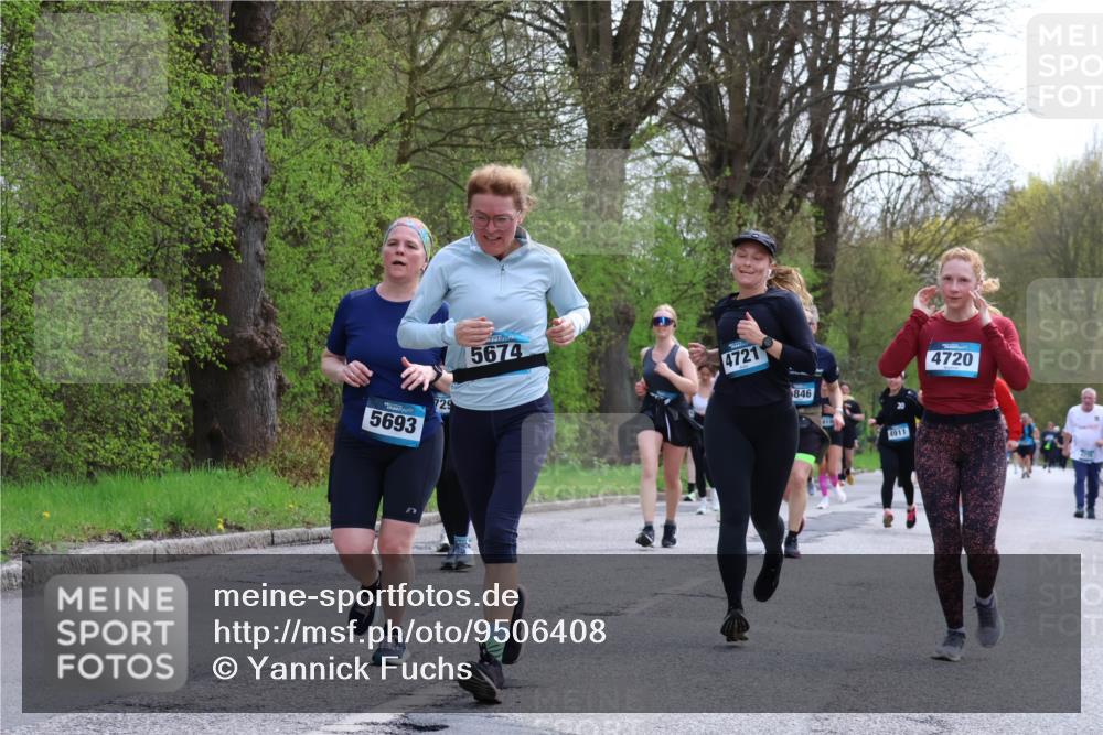 12.04.2026 - 45. Internationalen Wilhelmsburger Insellauf Yannick Fuchs http://msf.ph/oto/9506408 12.04.2026 13:00:34 Laufen 5693, 729, 5674, 4721, 846, 4911, 4720 meine-sportfotos.de