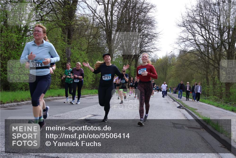 12.04.2026 - 45. Internationalen Wilhelmsburger Insellauf Yannick Fuchs http://msf.ph/oto/9506414 12.04.2026 13:00:36 Laufen 5674, 3729, 4721, 4846, 4720 meine-sportfotos.de