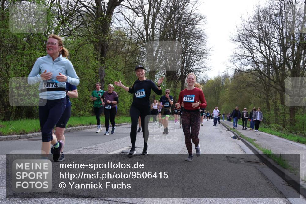 12.04.2026 - 45. Internationalen Wilhelmsburger Insellauf Yannick Fuchs http://msf.ph/oto/9506415 12.04.2026 13:00:36 Laufen 5674, 3729, 4721, 4846, 4720 meine-sportfotos.de