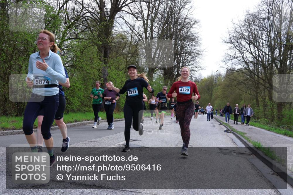 12.04.2026 - 45. Internationalen Wilhelmsburger Insellauf Yannick Fuchs http://msf.ph/oto/9506416 12.04.2026 13:00:36 Laufen 5674, 3729, 4721, 4846, 4720 meine-sportfotos.de