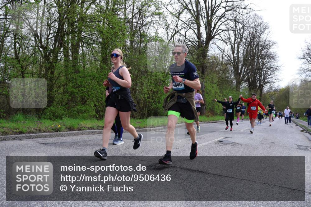 12.04.2026 - 45. Internationalen Wilhelmsburger Insellauf Yannick Fuchs http://msf.ph/oto/9506436 12.04.2026 13:00:40 Laufen 4846, 4911, 4912 meine-sportfotos.de