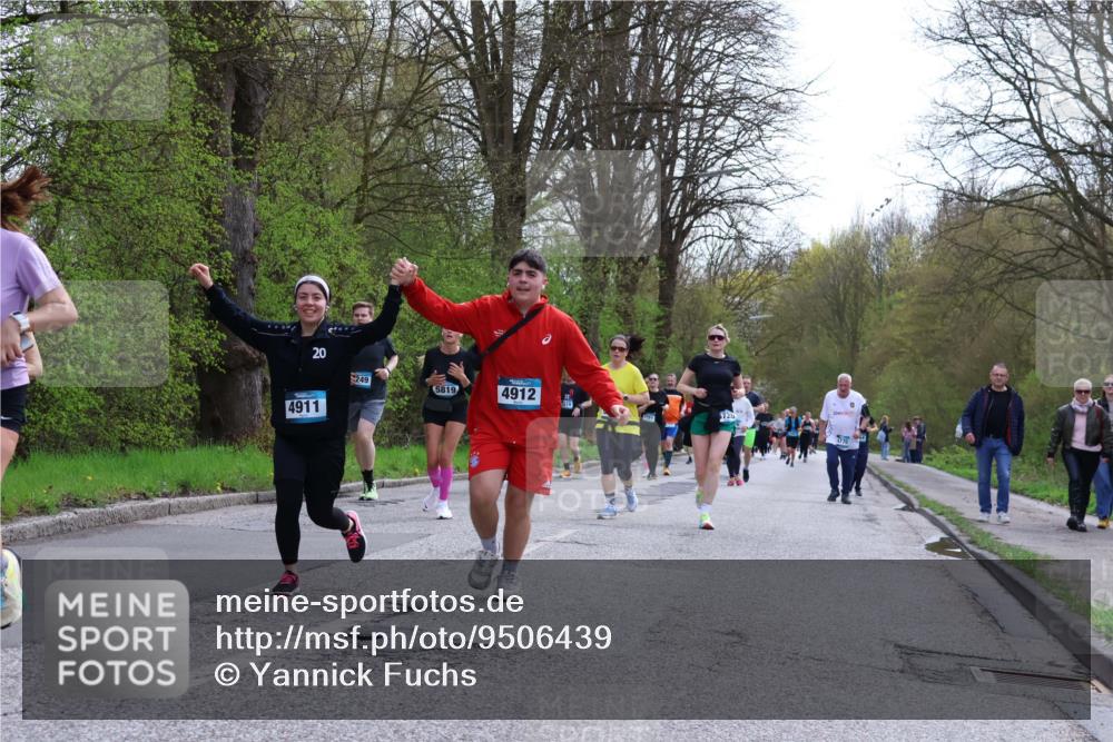 12.04.2026 - 45. Internationalen Wilhelmsburger Insellauf Yannick Fuchs http://msf.ph/oto/9506439 12.04.2026 13:00:40 Laufen 20, 4911, 249, 5819, 4912, 726 meine-sportfotos.de