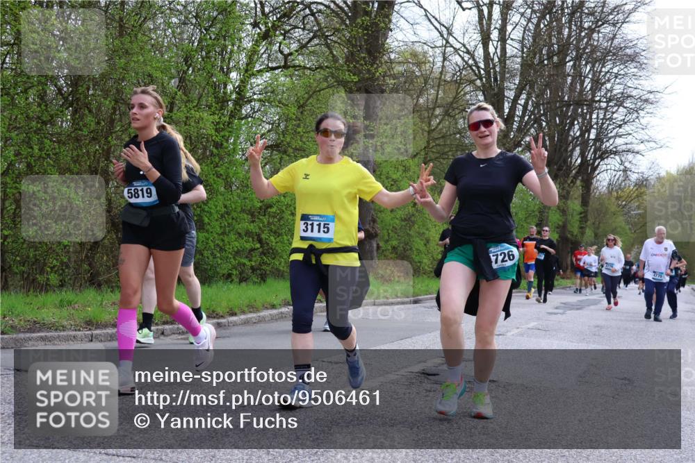 12.04.2026 - 45. Internationalen Wilhelmsburger Insellauf Yannick Fuchs http://msf.ph/oto/9506461 12.04.2026 13:00:44 Laufen 5819, 3115, 726, 4776, 4770 meine-sportfotos.de
