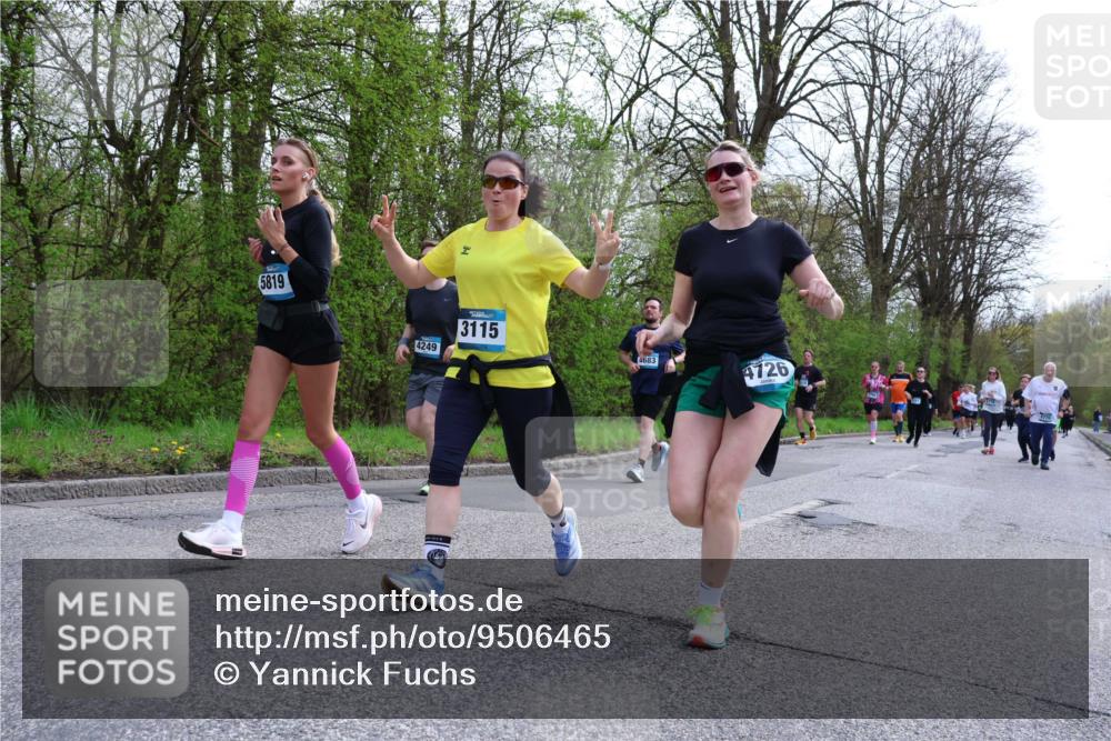 12.04.2026 - 45. Internationalen Wilhelmsburger Insellauf Yannick Fuchs http://msf.ph/oto/9506465 12.04.2026 13:00:45 Laufen 5819, 4249, 3115, 4683, 4726 meine-sportfotos.de
