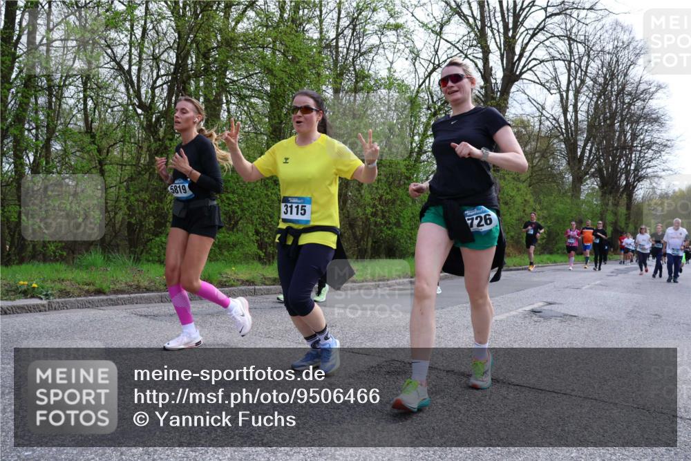 12.04.2026 - 45. Internationalen Wilhelmsburger Insellauf Yannick Fuchs http://msf.ph/oto/9506466 12.04.2026 13:00:45 Laufen 5819, 3115, 726 meine-sportfotos.de
