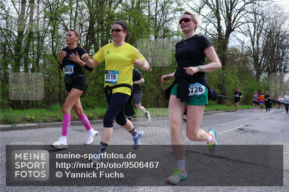 12.04.2026 - 45. Internationalen Wilhelmsburger Insellauf Yannick Fuchs http://msf.ph/oto/9506467 12.04.2026 13:00:45 Laufen 5819, 3115, 726 meine-sportfotos.de