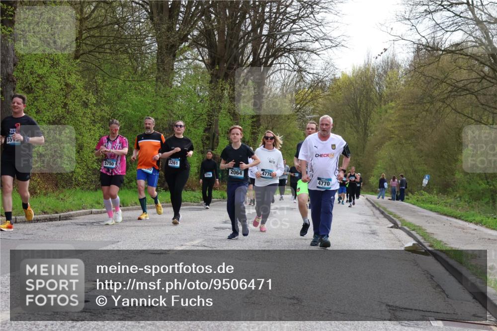 12.04.2026 - 45. Internationalen Wilhelmsburger Insellauf Yannick Fuchs http://msf.ph/oto/9506471 12.04.2026 13:00:46 Laufen 351, 5750, 00, 3261, 2064, 4776, 5596, 24, 4770 meine-sportfotos.de