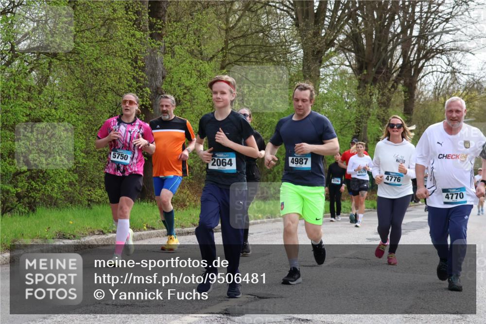 12.04.2026 - 45. Internationalen Wilhelmsburger Insellauf Yannick Fuchs http://msf.ph/oto/9506481 12.04.2026 13:00:49 Laufen 5750, 2064, 4987, 24, 4923, 4776, 5596, 4770 meine-sportfotos.de