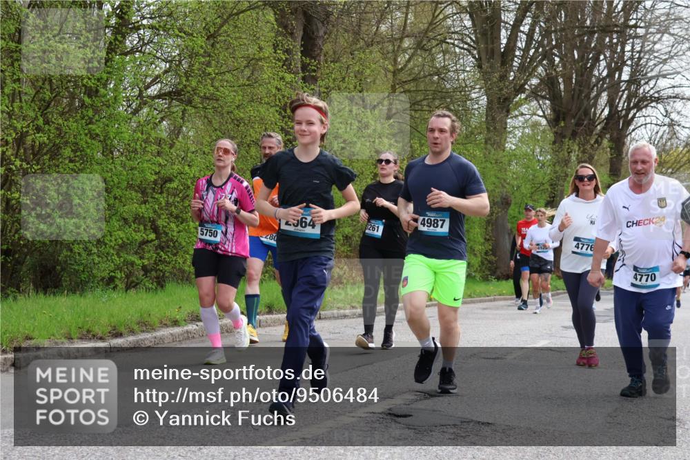 12.04.2026 - 45. Internationalen Wilhelmsburger Insellauf Yannick Fuchs http://msf.ph/oto/9506484 12.04.2026 13:00:49 Laufen 4987, 564, 3261, 5750, 480, 24, 4923, 4776, 4770 meine-sportfotos.de