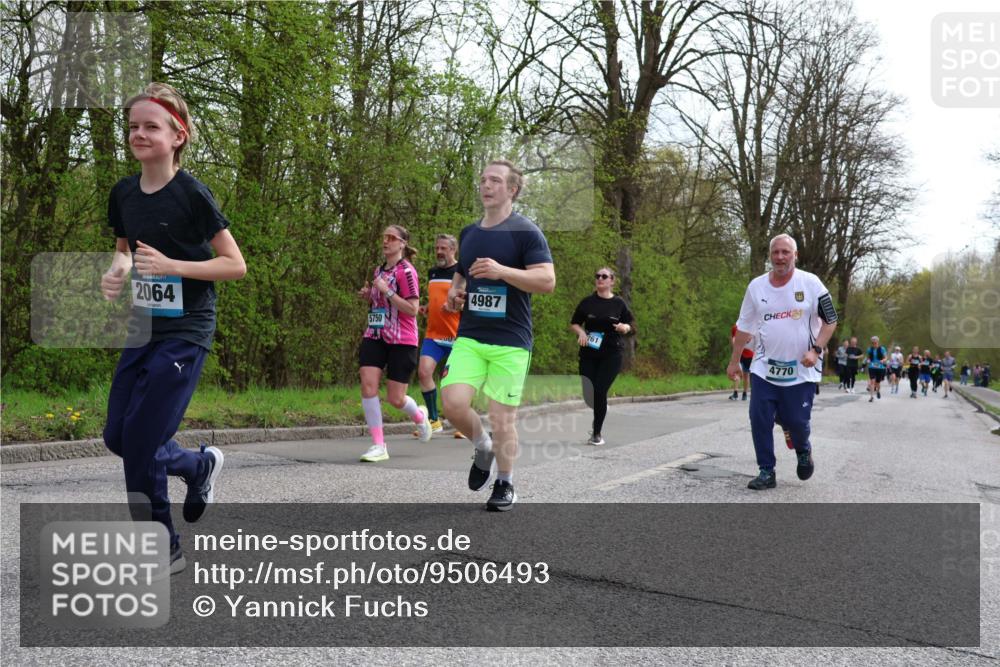 12.04.2026 - 45. Internationalen Wilhelmsburger Insellauf Yannick Fuchs http://msf.ph/oto/9506493 12.04.2026 13:00:50 Laufen 2064, 5750, 4987, 24, 4770 meine-sportfotos.de
