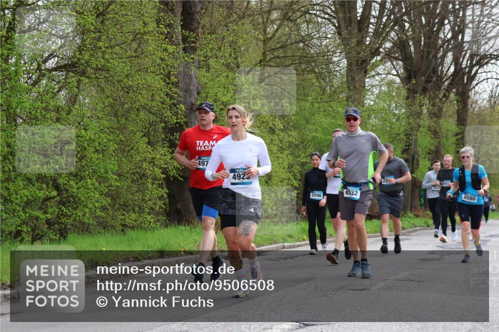 12.04.2026 - 45. Internationalen Wilhelmsburger Insellauf Yannick Fuchs http://msf.ph/oto/9506508 12.04.2026 13:00:53 Laufen 497, 4923, 25, 4692, 4643, 4532, 2080, 5596 meine-sportfotos.de