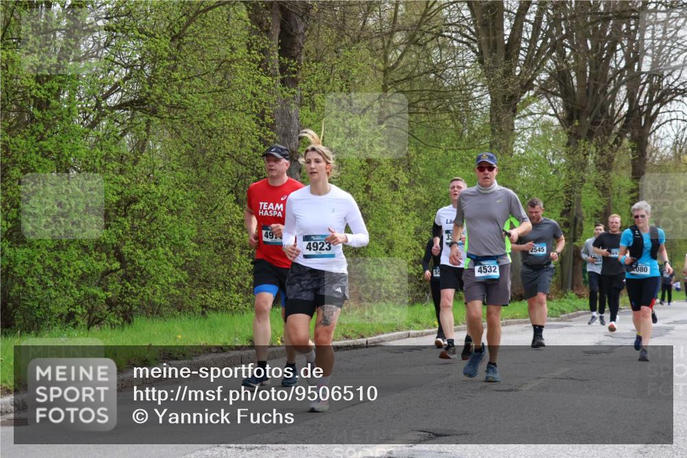 12.04.2026 - 45. Internationalen Wilhelmsburger Insellauf Yannick Fuchs http://msf.ph/oto/9506510 12.04.2026 13:00:54 Laufen 49, 4923, 55, 4532, 2545, 080 meine-sportfotos.de