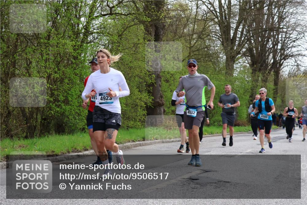 12.04.2026 - 45. Internationalen Wilhelmsburger Insellauf Yannick Fuchs http://msf.ph/oto/9506517 12.04.2026 13:00:55 Laufen 497, 4925, 4532, 2080, 4671 meine-sportfotos.de