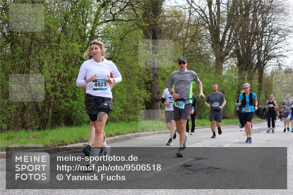 12.04.2026 - 45. Internationalen Wilhelmsburger Insellauf Yannick Fuchs http://msf.ph/oto/9506518 12.04.2026 13:00:55 Laufen 4923, 334, 4532, 2545, 3407, 2080 meine-sportfotos.de