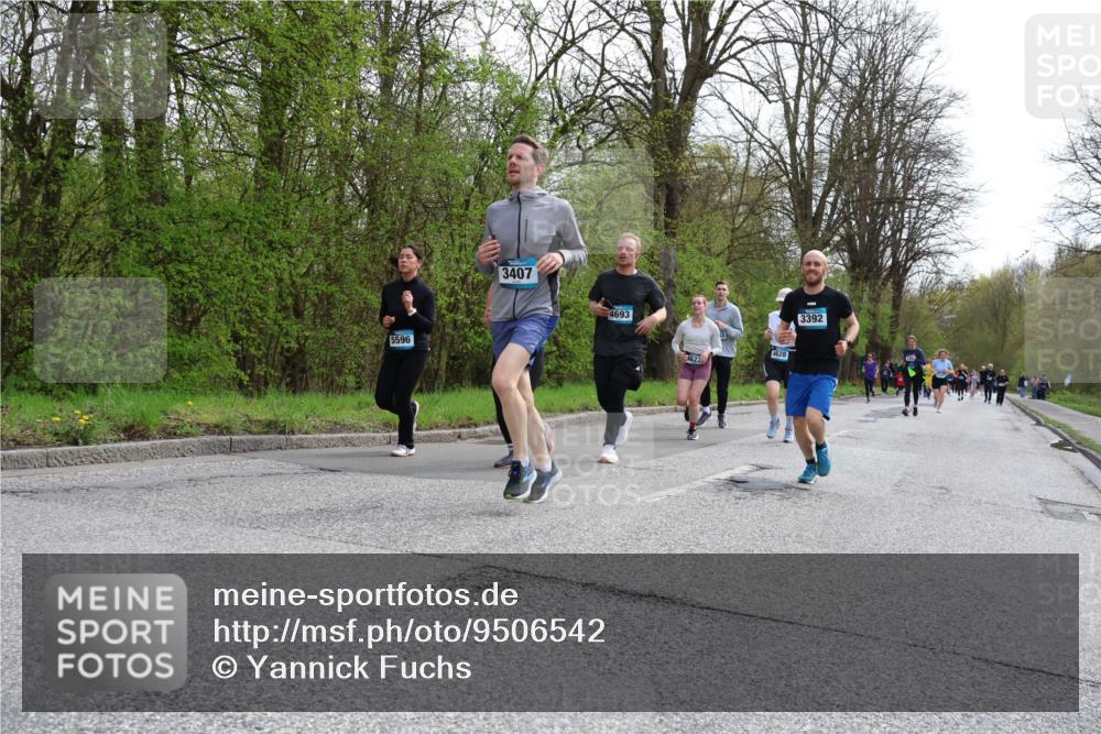 12.04.2026 - 45. Internationalen Wilhelmsburger Insellauf Yannick Fuchs http://msf.ph/oto/9506542 12.04.2026 13:01:00 Laufen 5596, 3407, 4693, 4628, 3392 meine-sportfotos.de