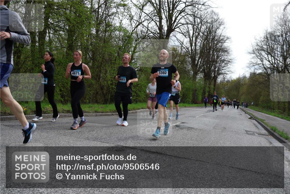 12.04.2026 - 45. Internationalen Wilhelmsburger Insellauf Yannick Fuchs http://msf.ph/oto/9506546 12.04.2026 13:01:01 Laufen 5596, 4671, 4693, 3392 meine-sportfotos.de