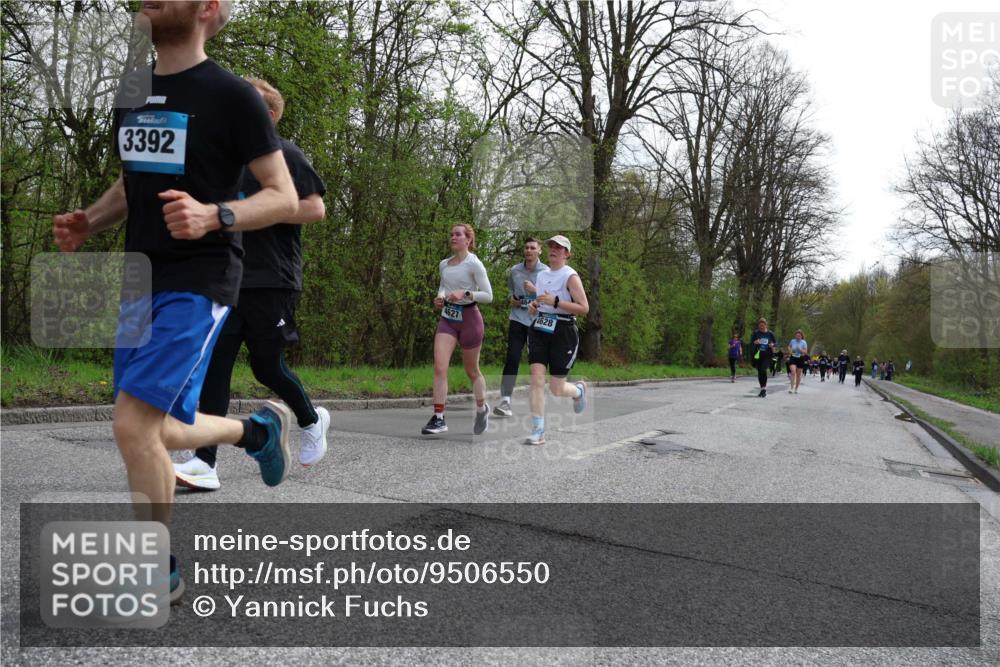 12.04.2026 - 45. Internationalen Wilhelmsburger Insellauf Yannick Fuchs http://msf.ph/oto/9506550 12.04.2026 13:01:02 Laufen 3392, 4627, 4628 meine-sportfotos.de