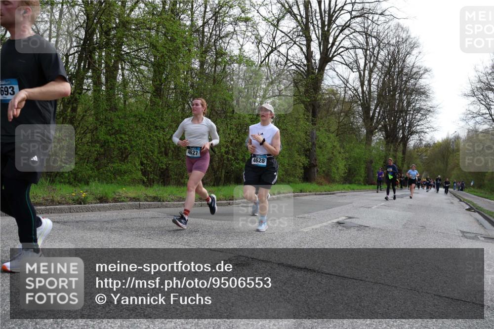 12.04.2026 - 45. Internationalen Wilhelmsburger Insellauf Yannick Fuchs http://msf.ph/oto/9506553 12.04.2026 13:01:02 Laufen 693, 4627, 4628 meine-sportfotos.de