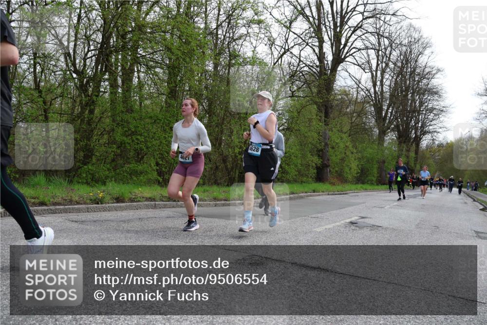12.04.2026 - 45. Internationalen Wilhelmsburger Insellauf Yannick Fuchs http://msf.ph/oto/9506554 12.04.2026 13:01:02 Laufen 4627, 4628 meine-sportfotos.de