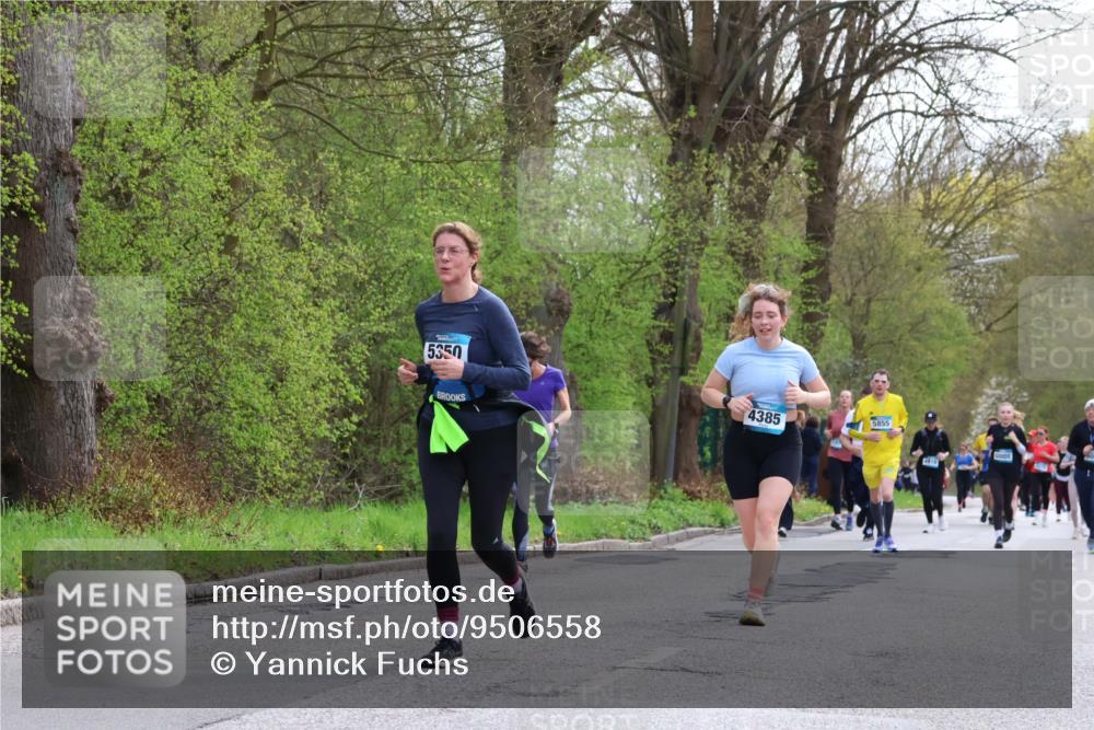 12.04.2026 - 45. Internationalen Wilhelmsburger Insellauf Yannick Fuchs http://msf.ph/oto/9506558 12.04.2026 13:01:04 Laufen 5350, 4385, 5855, 410 meine-sportfotos.de