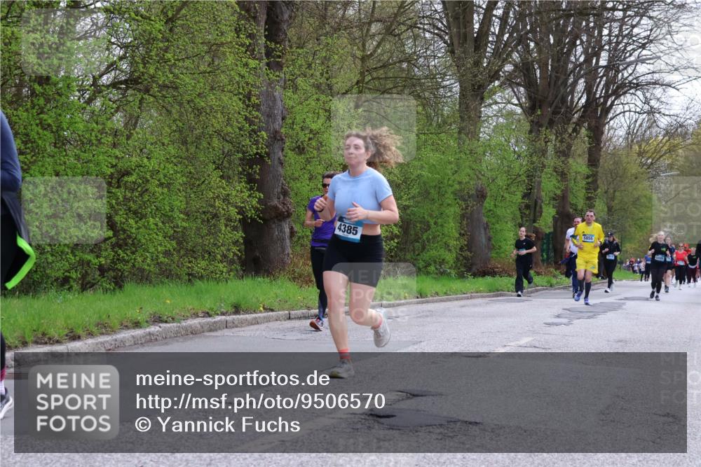 12.04.2026 - 45. Internationalen Wilhelmsburger Insellauf Yannick Fuchs http://msf.ph/oto/9506570 12.04.2026 13:01:06 Laufen 4385 meine-sportfotos.de