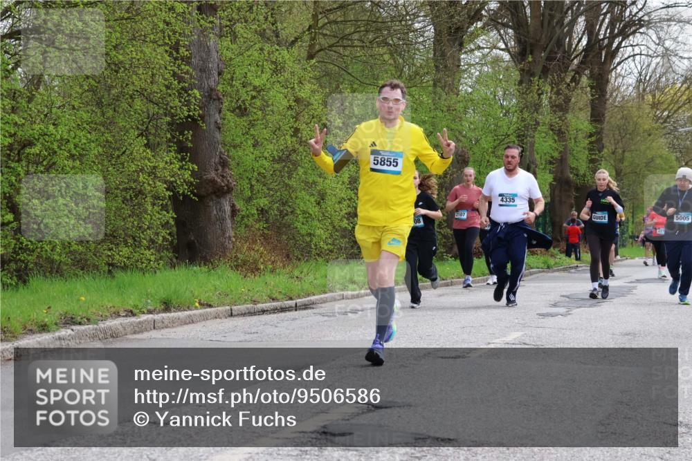 12.04.2026 - 45. Internationalen Wilhelmsburger Insellauf Yannick Fuchs http://msf.ph/oto/9506586 12.04.2026 13:01:11 Laufen 5855, 08, 2107, 4335, 227, 5005 meine-sportfotos.de