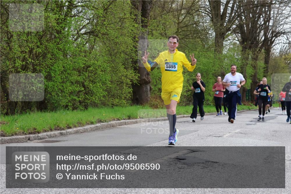 12.04.2026 - 45. Internationalen Wilhelmsburger Insellauf Yannick Fuchs http://msf.ph/oto/9506590 12.04.2026 13:01:12 Laufen 5855, 5108, 4335 meine-sportfotos.de