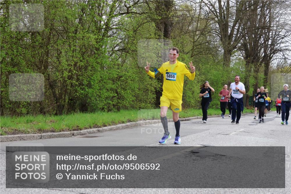 12.04.2026 - 45. Internationalen Wilhelmsburger Insellauf Yannick Fuchs http://msf.ph/oto/9506592 12.04.2026 13:01:12 Laufen 5855, 5108, 4335 meine-sportfotos.de