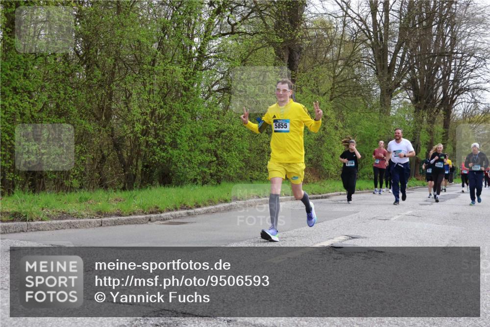 12.04.2026 - 45. Internationalen Wilhelmsburger Insellauf Yannick Fuchs http://msf.ph/oto/9506593 12.04.2026 13:01:13 Laufen 5855, 5108, 473 meine-sportfotos.de