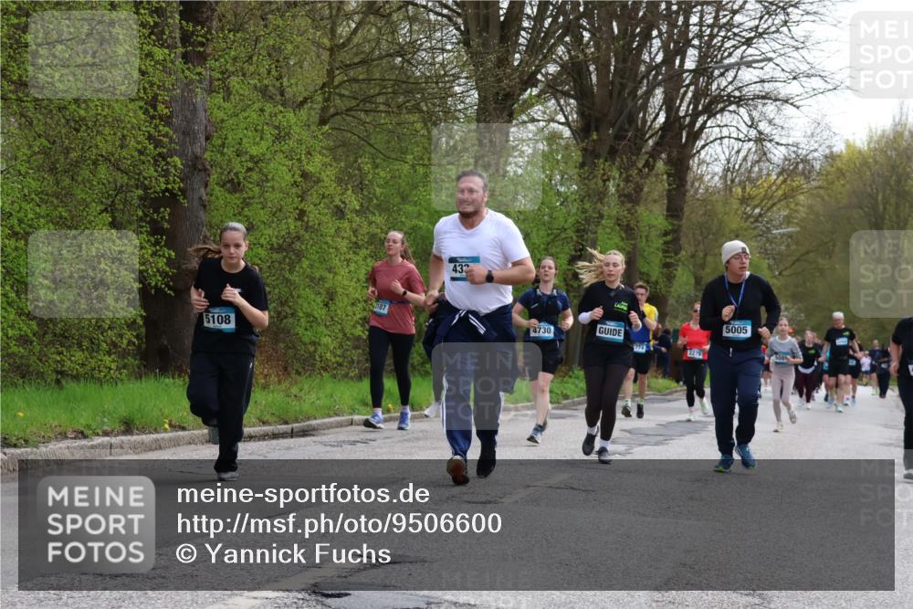 12.04.2026 - 45. Internationalen Wilhelmsburger Insellauf Yannick Fuchs http://msf.ph/oto/9506600 12.04.2026 13:01:14 Laufen 5108, 2107, 432, 4730, 2275, 5005, 508 meine-sportfotos.de