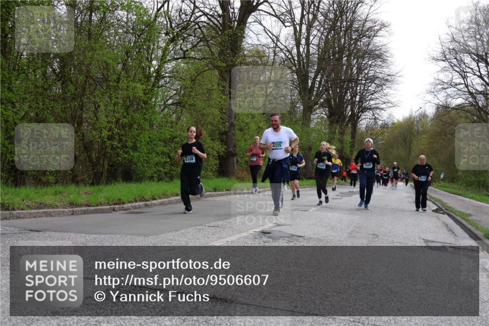 12.04.2026 - 45. Internationalen Wilhelmsburger Insellauf Yannick Fuchs http://msf.ph/oto/9506607 12.04.2026 13:01:15 Laufen 5108, 2607, 4335, 4730, 5005, 4216 meine-sportfotos.de