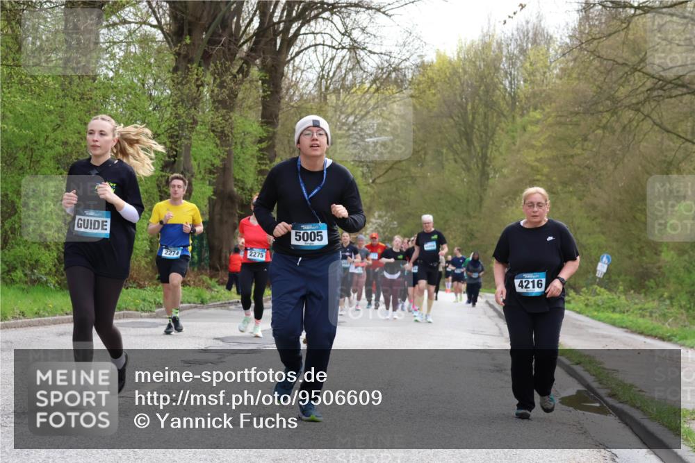 12.04.2026 - 45. Internationalen Wilhelmsburger Insellauf Yannick Fuchs http://msf.ph/oto/9506609 12.04.2026 13:01:16 Laufen 2274, 2275, 5005, 4216 meine-sportfotos.de