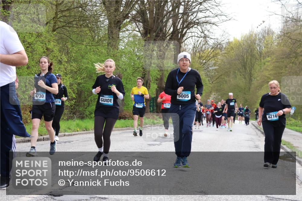 12.04.2026 - 45. Internationalen Wilhelmsburger Insellauf Yannick Fuchs http://msf.ph/oto/9506612 12.04.2026 13:01:16 Laufen 4730, 910, 2274, 2275, 5005, 4216 meine-sportfotos.de