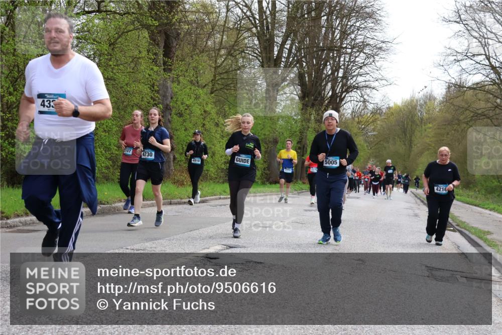 12.04.2026 - 45. Internationalen Wilhelmsburger Insellauf Yannick Fuchs http://msf.ph/oto/9506616 12.04.2026 13:01:17 Laufen 433, 1107, 4730, 4910, 2275, 5005, 4216 meine-sportfotos.de