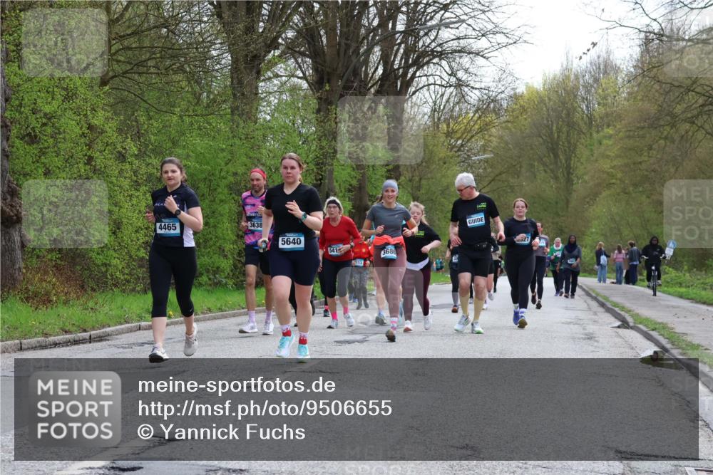 12.04.2026 - 45. Internationalen Wilhelmsburger Insellauf Yannick Fuchs http://msf.ph/oto/9506655 12.04.2026 13:01:26 Laufen 4465, 3638, 5640, 541, 3686, 113 meine-sportfotos.de