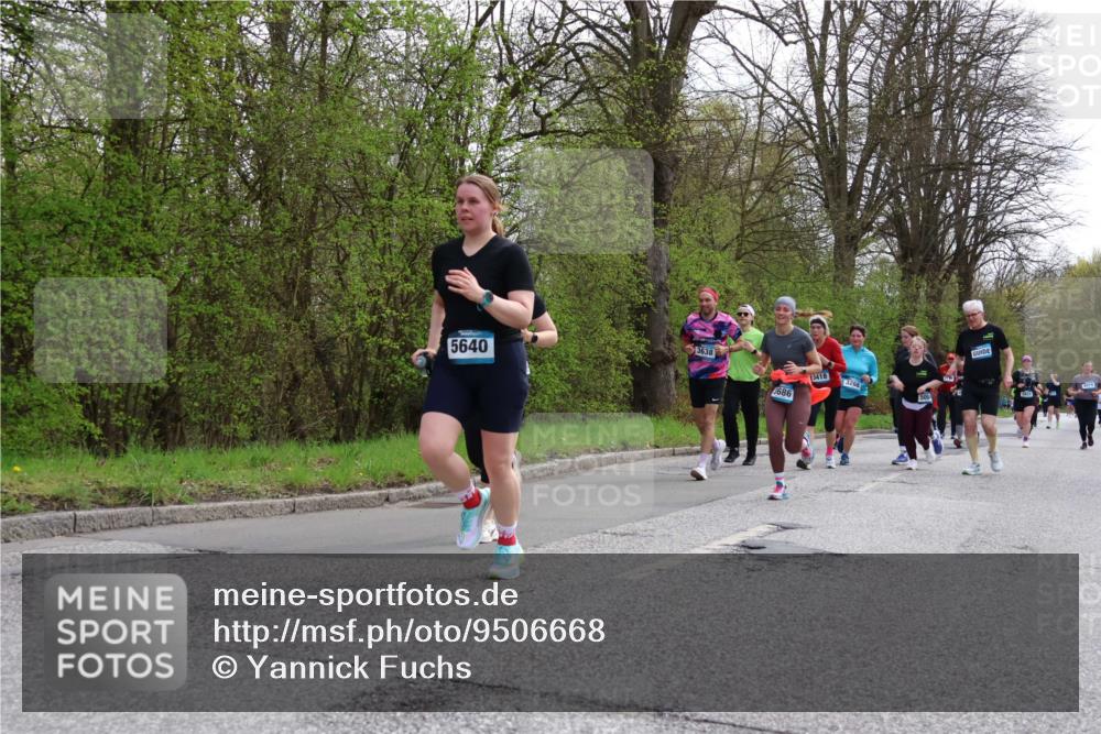 12.04.2026 - 45. Internationalen Wilhelmsburger Insellauf Yannick Fuchs http://msf.ph/oto/9506668 12.04.2026 13:01:29 Laufen 3638, 5640, 15418, 3268, 3686 meine-sportfotos.de