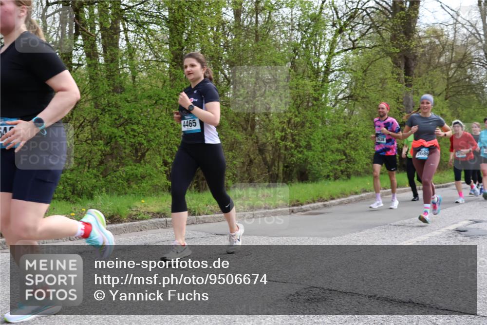 12.04.2026 - 45. Internationalen Wilhelmsburger Insellauf Yannick Fuchs http://msf.ph/oto/9506674 12.04.2026 13:01:30 Laufen 4465, 3638, 3686 meine-sportfotos.de